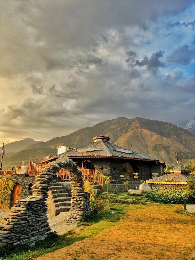 Osho Himalayas Wellness Resort Kangra Eksteriør bilde